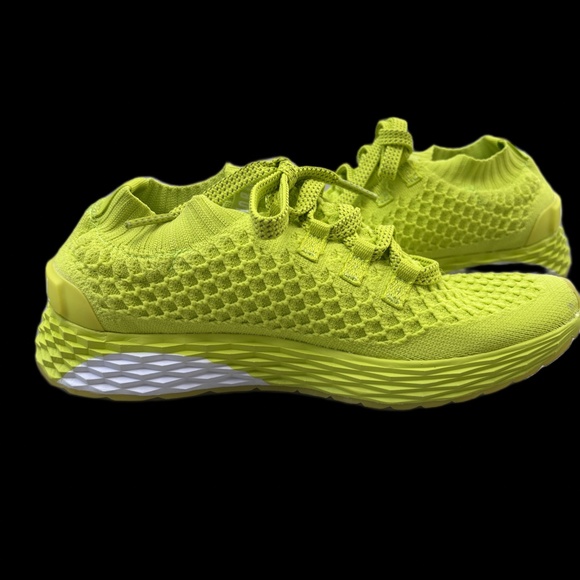 NOBULL Sneakers - Picture 2 of 5